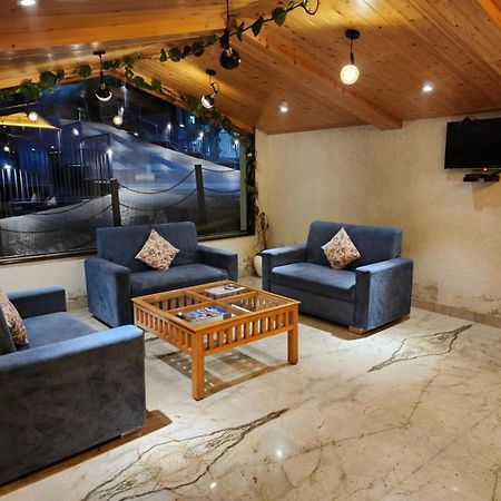 Golden Fern Resort Shimla Exterior foto