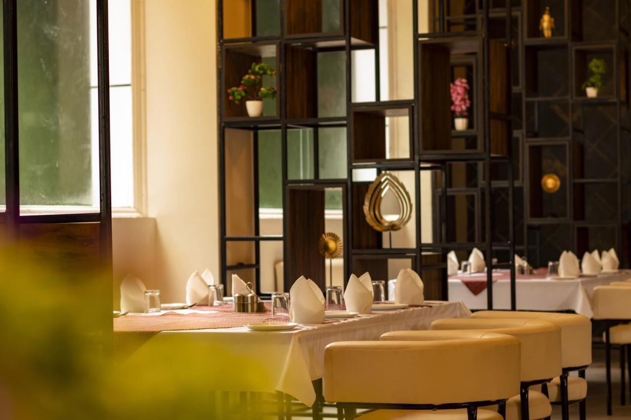 Golden Fern Resort Shimla Exterior foto