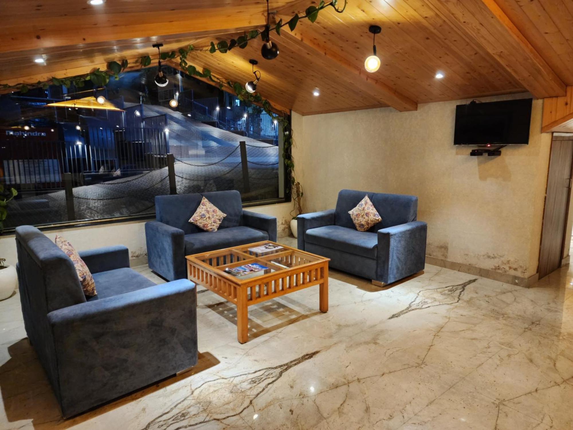 Golden Fern Resort Shimla Exterior foto